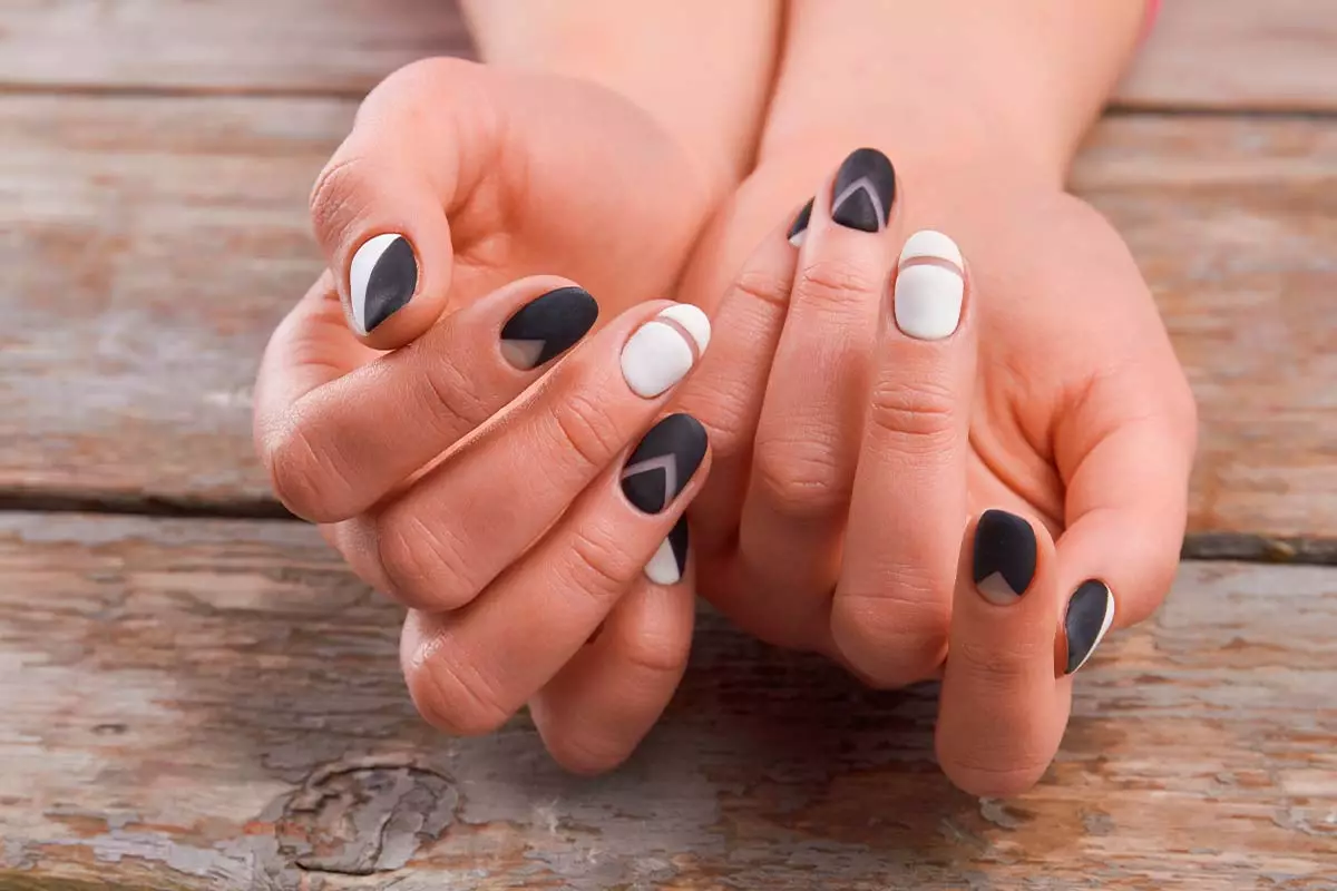 Elegant Matte Nail